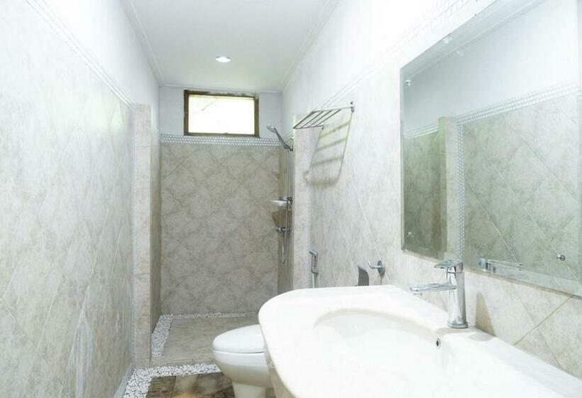 标准间, Reddoorz Plus Near One Bell Park Avenue