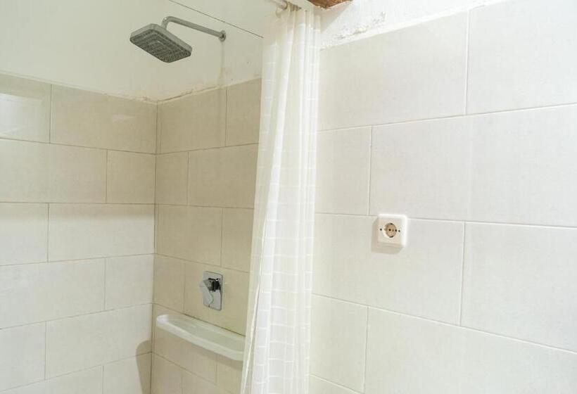 豪华房间, Reddoorz Plus Near One Bell Park Avenue