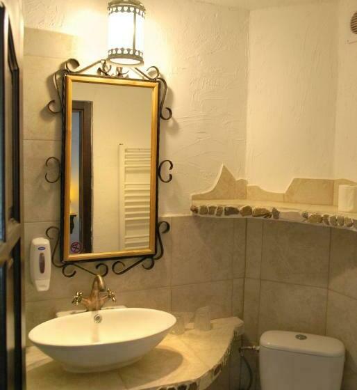 Номер Стандарт, Casa Poveste Pensiunea Muzeu