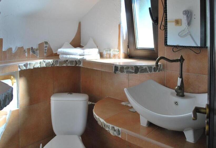 Номер Стандарт, Casa Poveste Pensiunea Muzeu