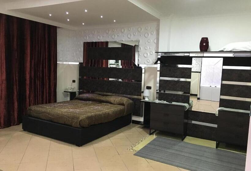 חדר משפתחתי סופריור, Borbonico Di Pietrarsa