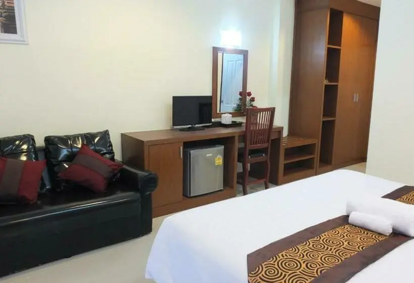 اتاق لوکس با تخت بزرگ, Karnmanee Place