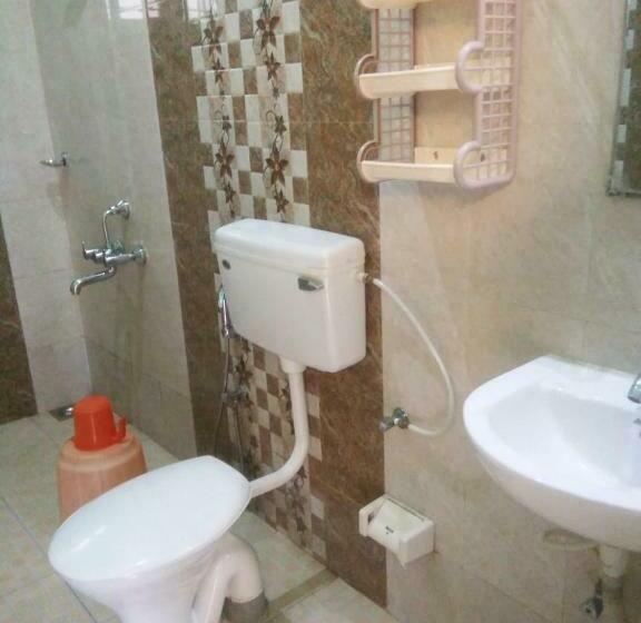 اتاق لوکس, Konark Homestay