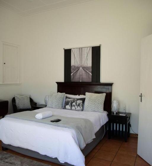 Номер Стандарт, Lydenburg Manor Guest House