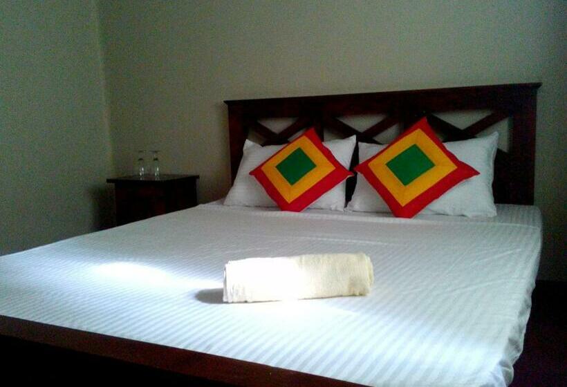 标准间, Osheen Family Guest House