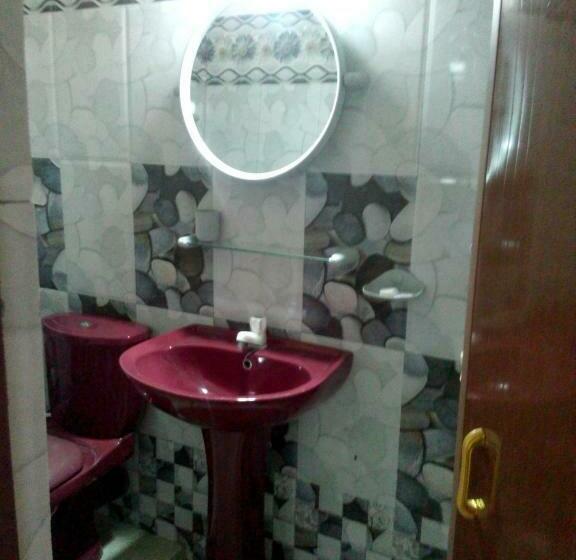 经济房, Osheen Family Guest House