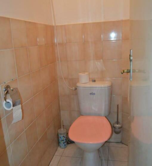 شقة غرفتين نوم مزودة بشُرفة, Penzion Paradise