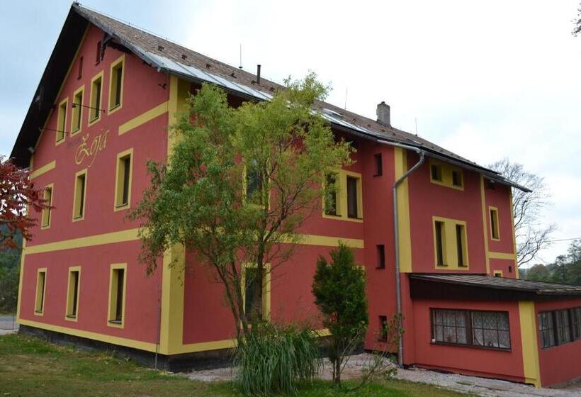 غرفة قياسية ثلاثية, Penzion Zoja