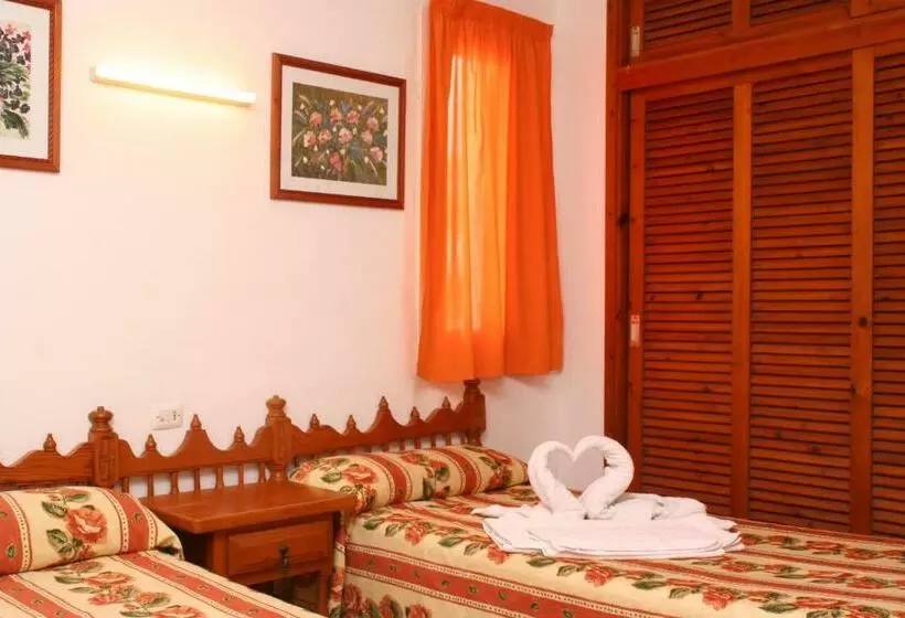 Economy Studio, Apartamentos Del Rey