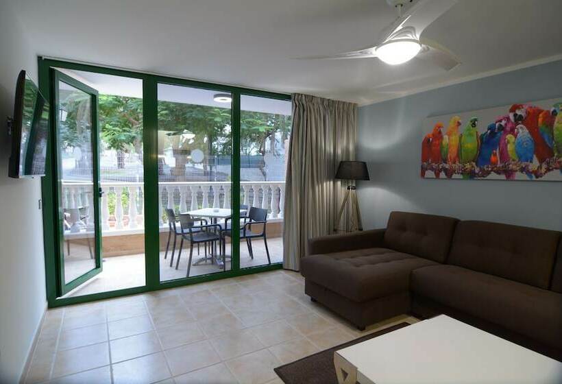 דירת חדר, Parque De Las Americas