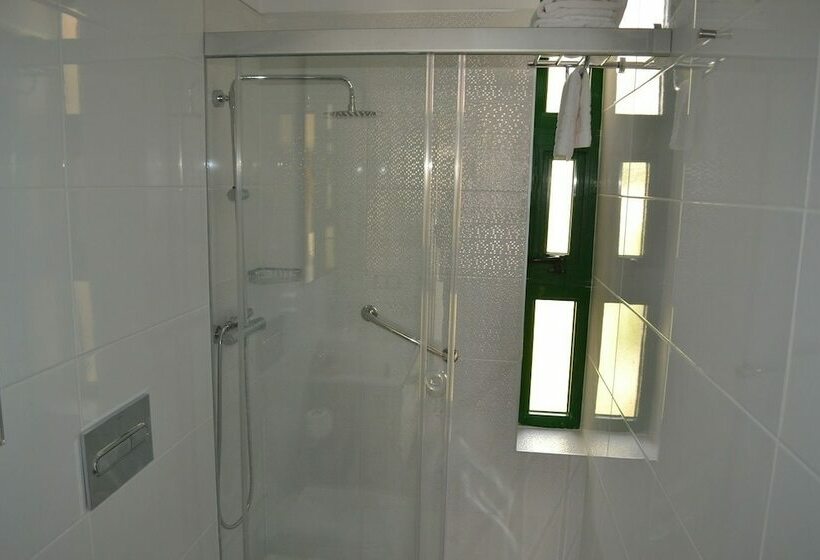 דירת חדר, Parque De Las Americas