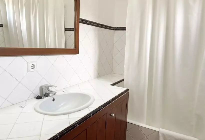 ２ベッドルームアパートメント, Binivell Park Caliu Apartments