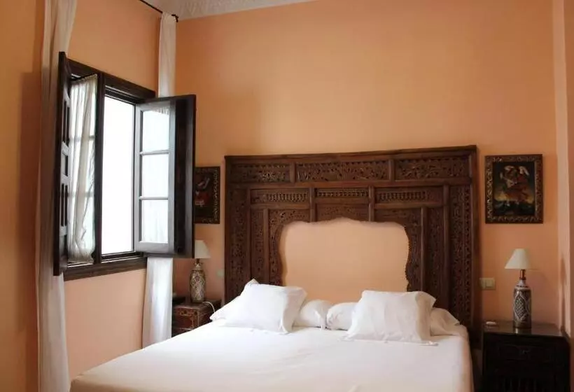 سوئیت جونیور با ماساژ آبی, Casa Imperial