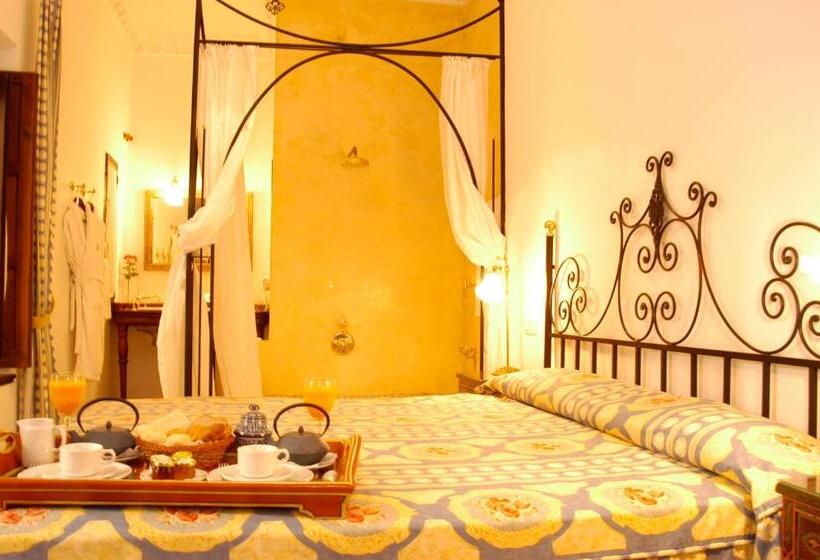 سوئیت جونیور با ماساژ آبی, Casa Imperial