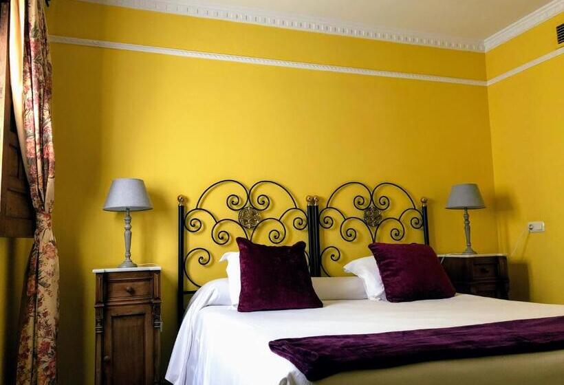 اتاق استاندارد سه نفره, Casa Imperial