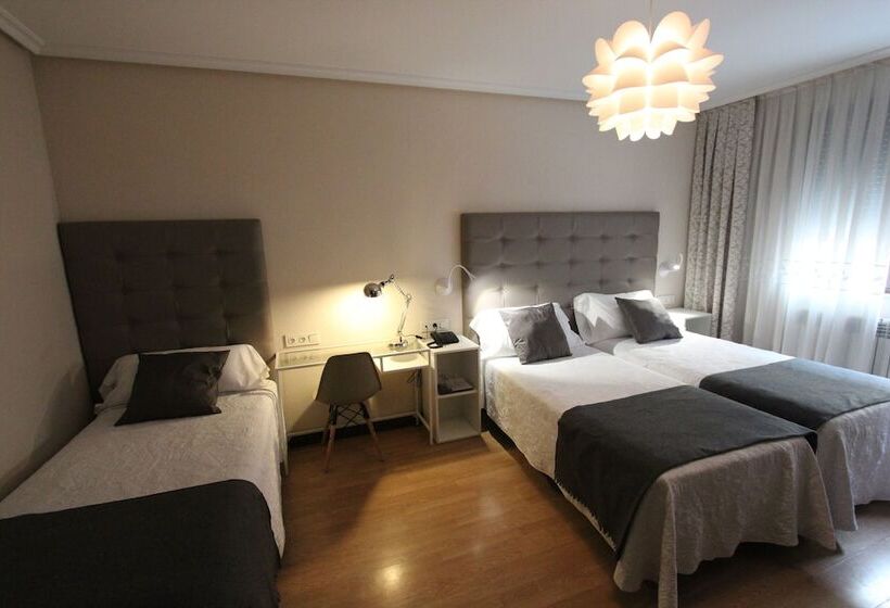 غرفة قياسية ثلاثية, Eurowest