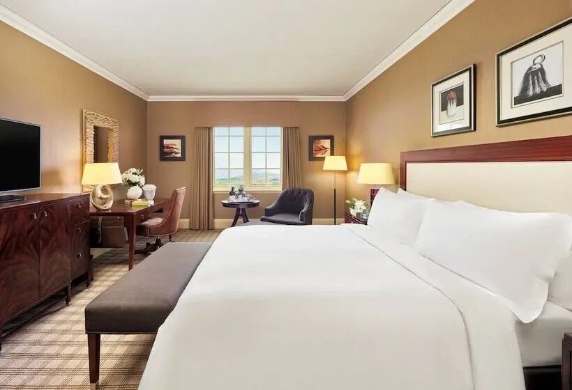 Deluxe Room King Size Bed, Fairmont St Andrews Scotland