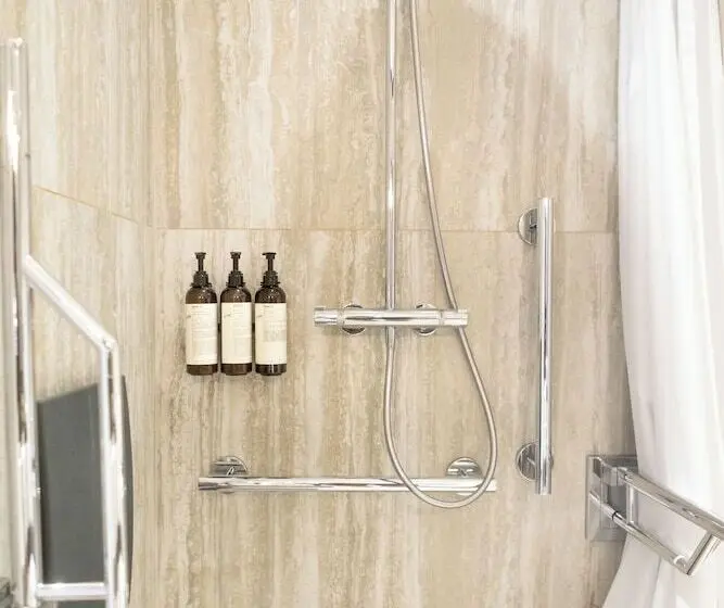 Standard Room Adapted for people with reduced mobility, Fairmont St Andrews Scotland