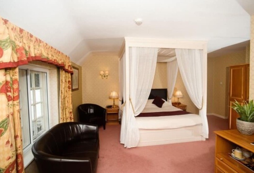 Quarto standard, Howfield Manor