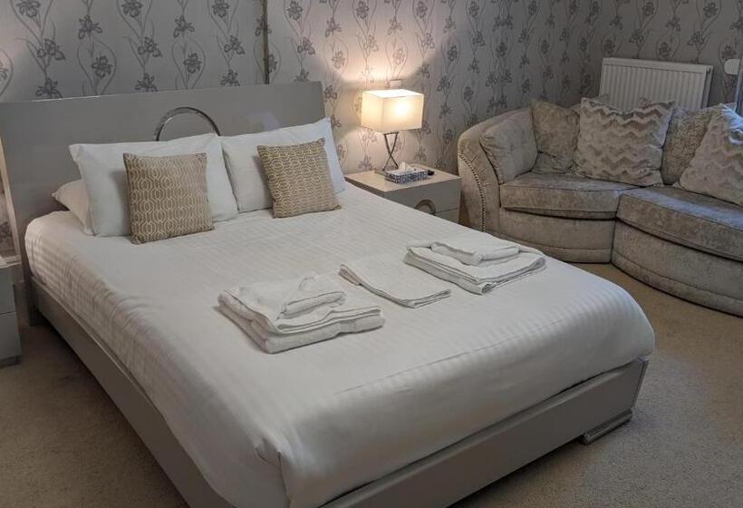 جناح سرير كينج, Maitlandfield House