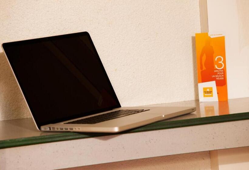 غرفة قياسية ثلاثية, Premiere Classe Rodez