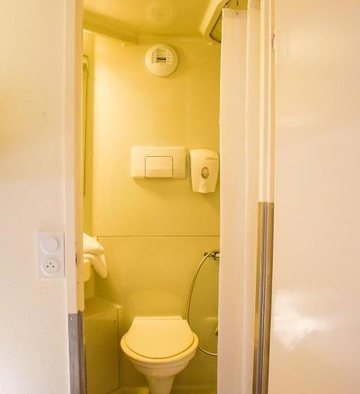 غرفة قياسية ثلاثية, Premiere Classe Rodez