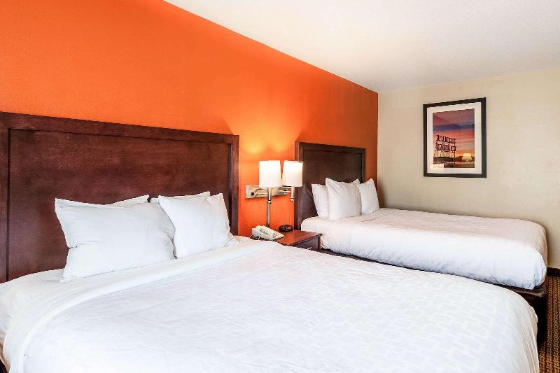 غرفة قياسية ثلاثية, Premiere Classe Rodez