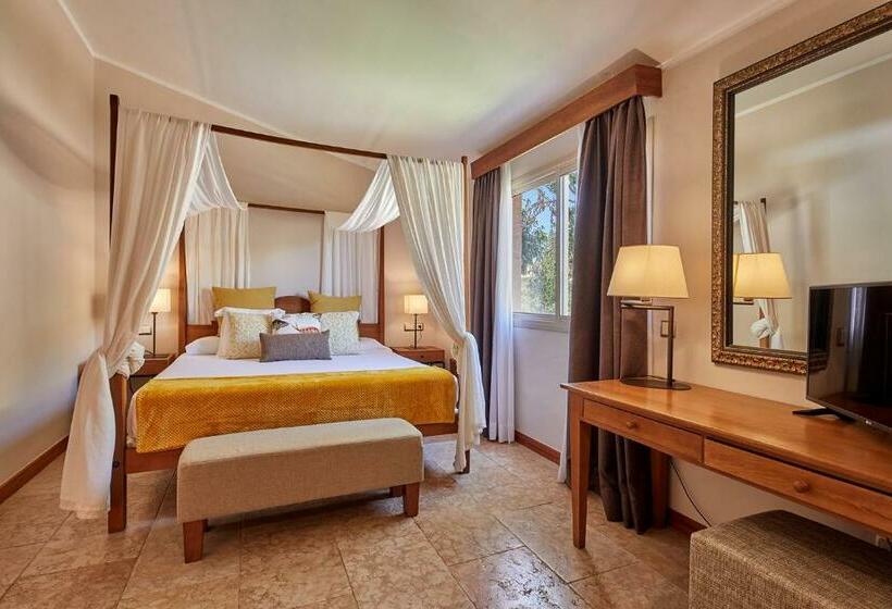 Люкс Повышенной Комфортности, Pula Suites Boutique Resort