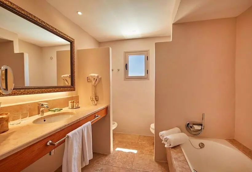 سوییت لوکس, Pula Suites Boutique Resort