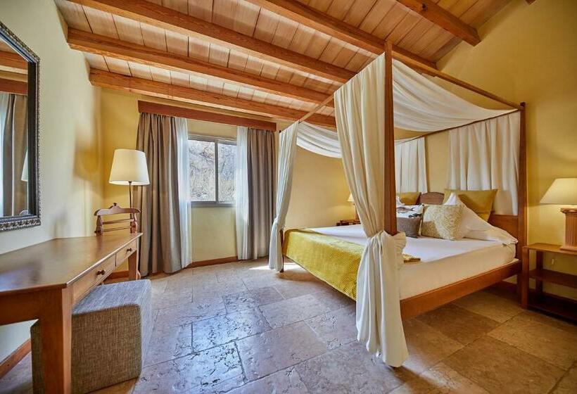 Люкс Вид на Сад, Pula Suites Boutique Resort