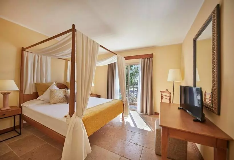 سوییت, Pula Suites Boutique Resort