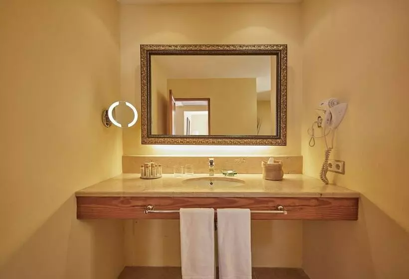 سوییت, Pula Suites Boutique Resort