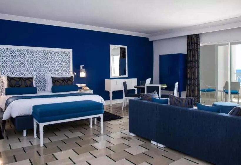 سوییت جونیور با چشم‌انداز دریا, Radisson Blu Resort & Thalasso, Hammamet