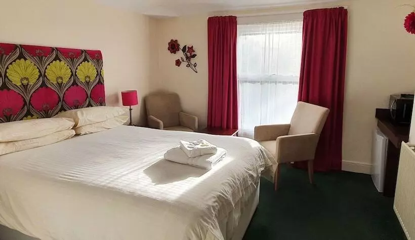 Chambre Supérieure, Edward