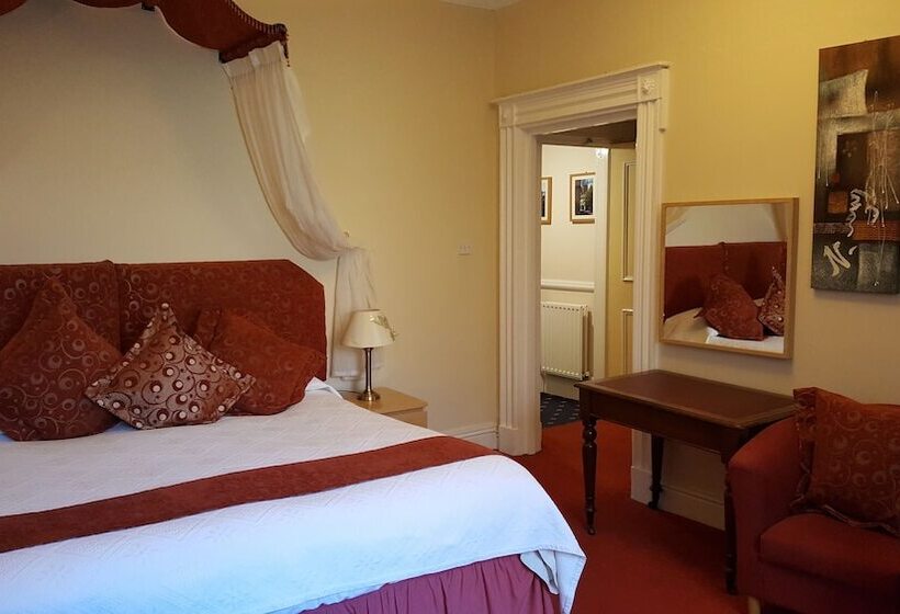 غرفة سوبيريور, Edward