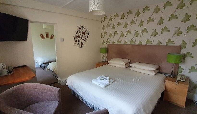 غرفة عائلية, Edward