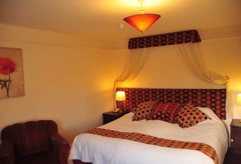 غرفة قياسية سرير مزدوج, Edward