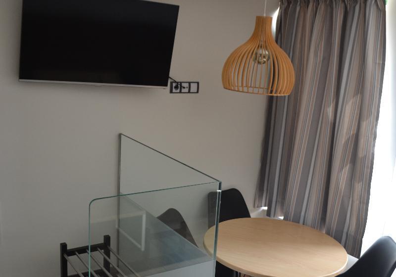 דירת חדר, Parque De Las Americas