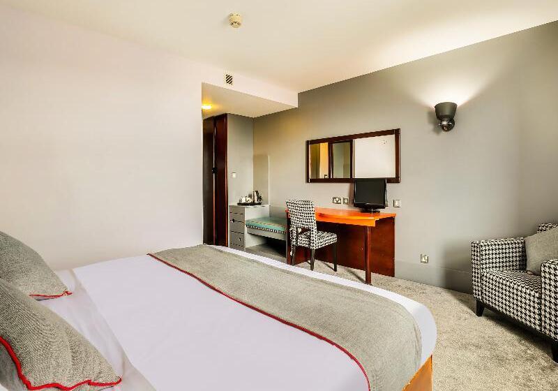 اتاق خانوادگی, Sheffield Metropolitan