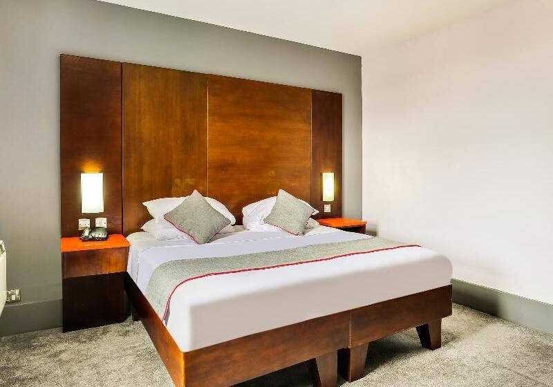 اتاق خانوادگی, Sheffield Metropolitan