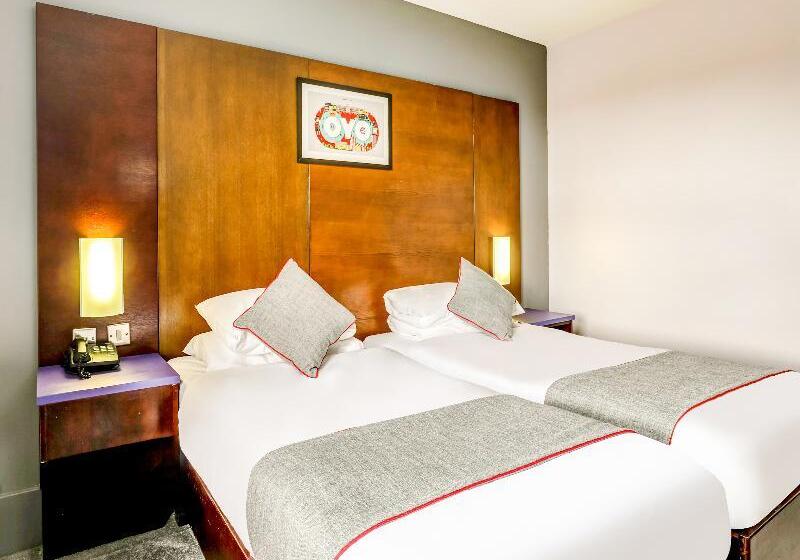 اتاق استاندارد سه نفره, Sheffield Metropolitan