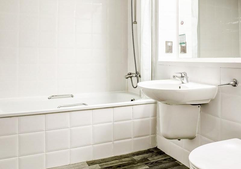 اتاق استاندارد, Sheffield Metropolitan