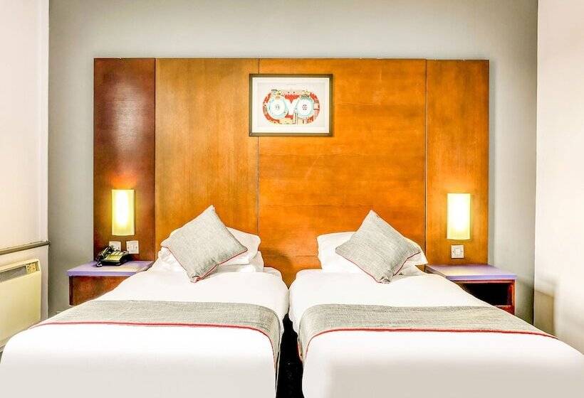 اتاق استاندارد سه نفره, Sheffield Metropolitan