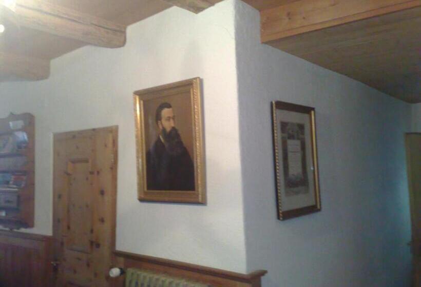 家族用アパートメント, B&b Hotel & Appartements Chasa Valär