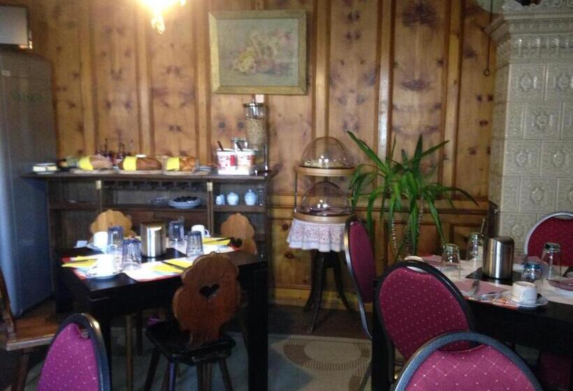 バルコニー付きスタンダードステューディオ, B&b Hotel & Appartements Chasa Valär