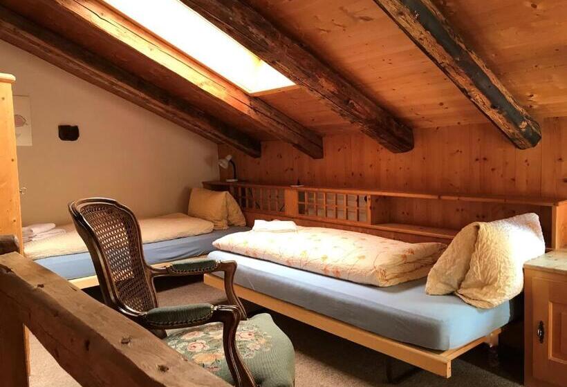 バルコニー付きスタンダードステューディオ, B&b Hotel & Appartements Chasa Valär