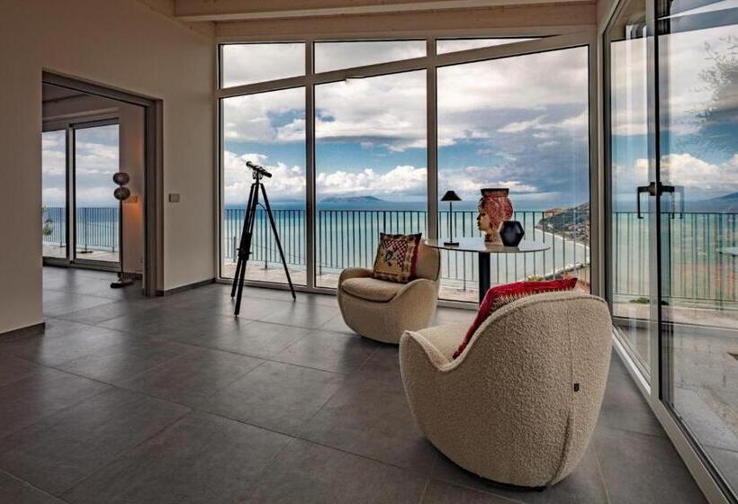 סוויטה אקזקיוטיב, Just Be