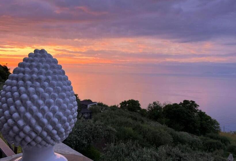 סוויטה דלוקס, Just Be