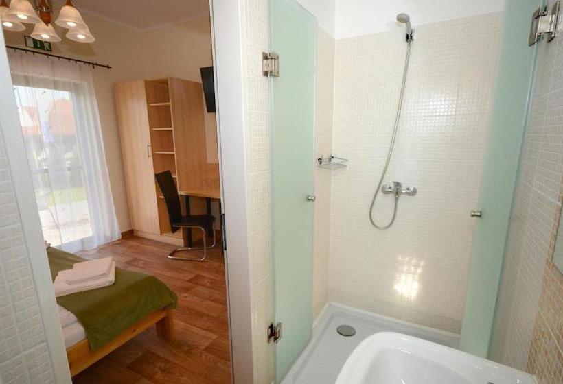 标准间, Szárszó Panzió