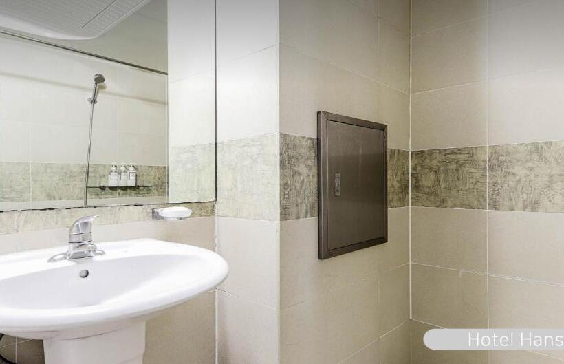 景色の見える一ベッドルームアパートメント, Hansan